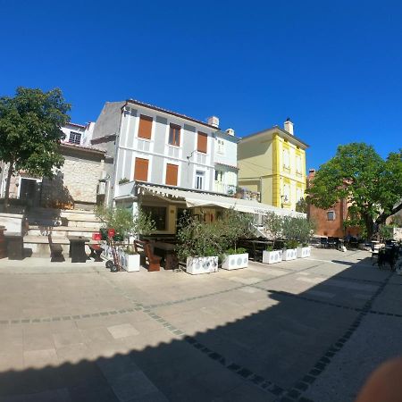 Apartmani Majetic Omišalj Exteriör bild