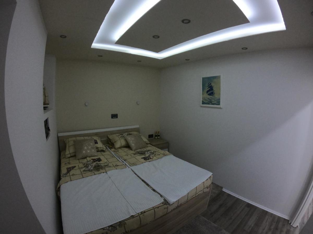 Apartmani Majetic Omišalj Exteriör bild