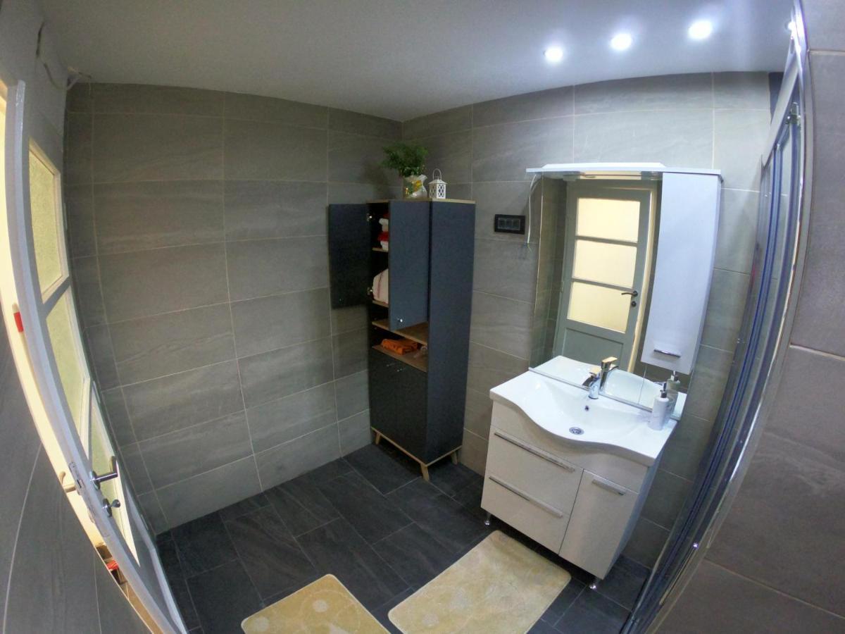 Apartmani Majetic Omišalj Exteriör bild