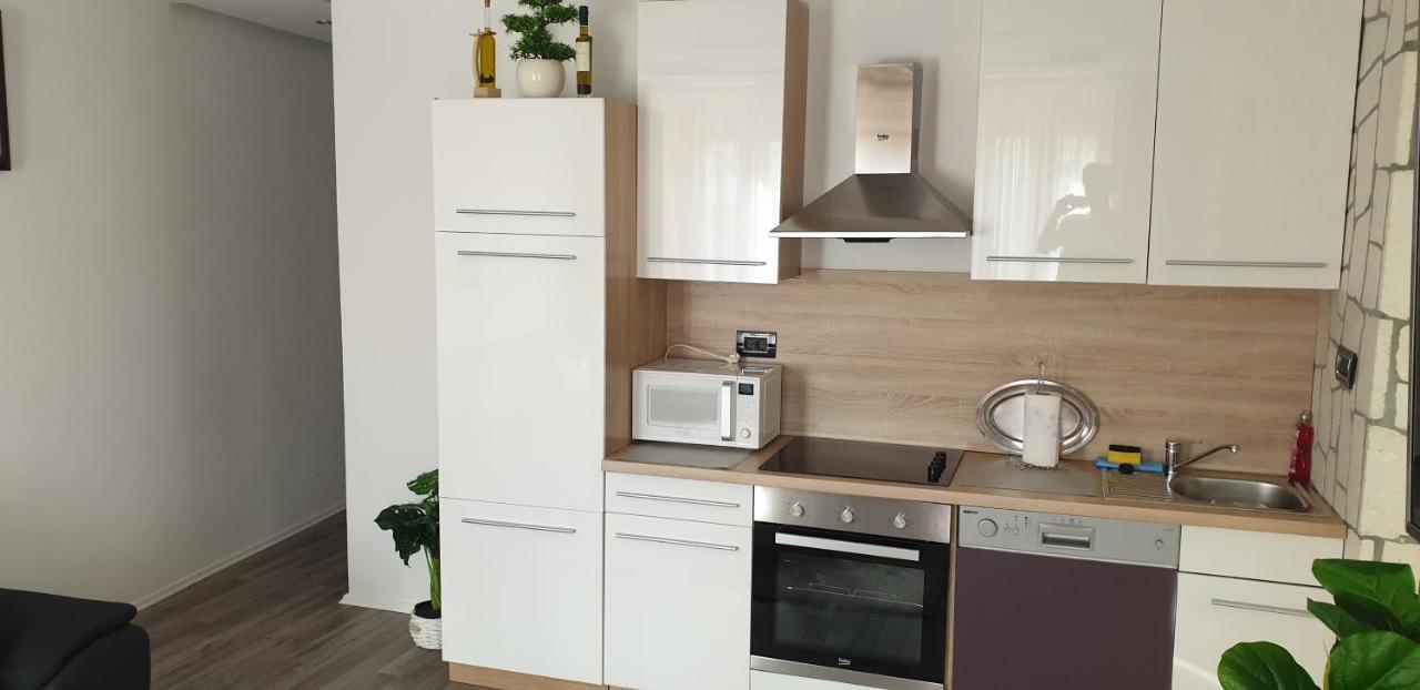 Apartmani Majetic Omišalj Exteriör bild